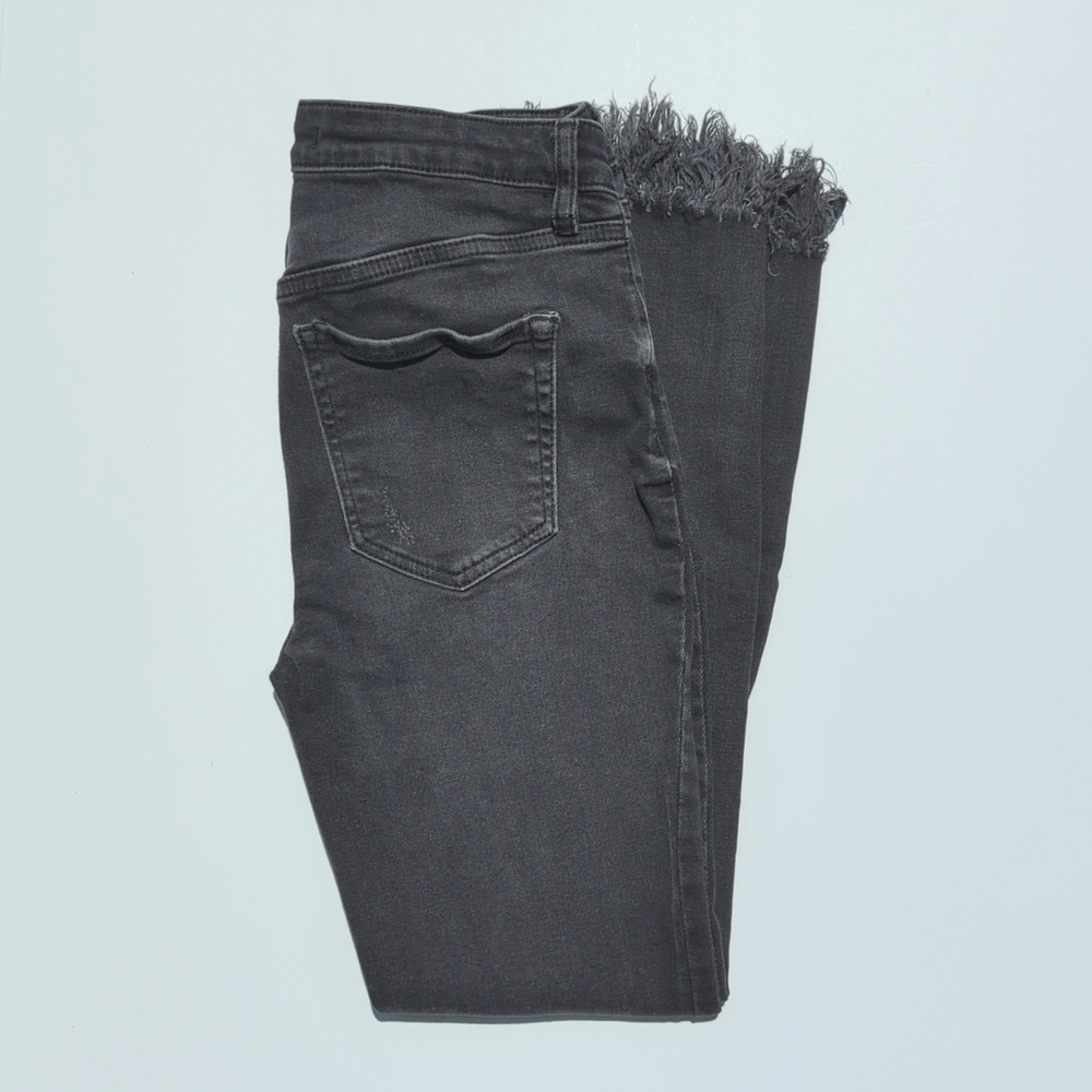 Free People Great Heights Distressed Frayed Ankle Cropped Skinny Jeans Black 26